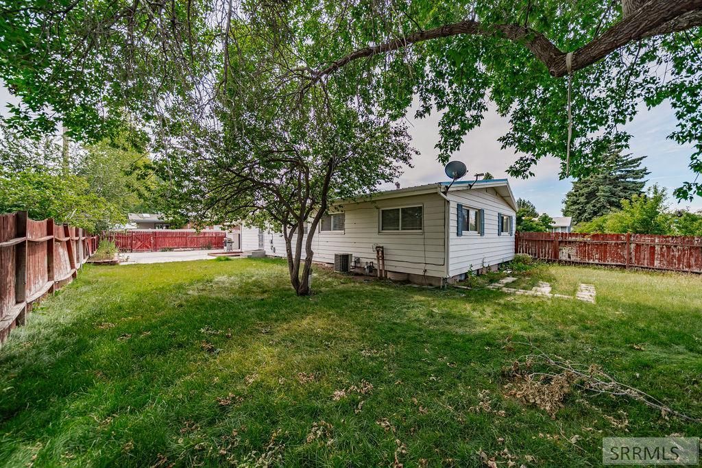 Image 18 of property listing at 1545 12th Street, Idaho Falls, ID 83404