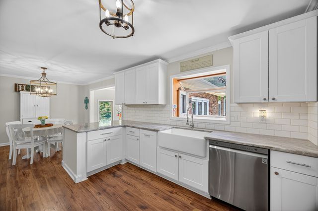 917 2nd Ave, Fayetteville, TN 37334