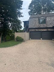 99 Coggeshall Avenue 2, Newport, RI 02840