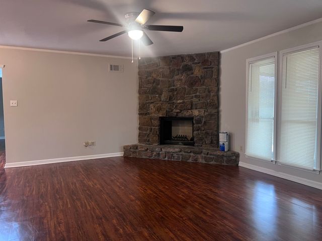 2675 VAN LEER DR, Memphis, TN 38133