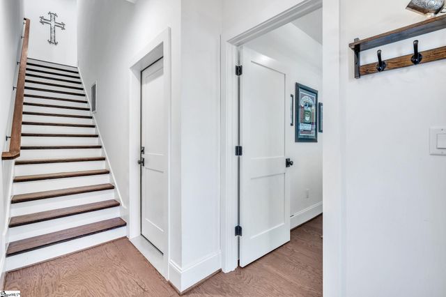 21 Conwell Street, Greenville, SC 29601