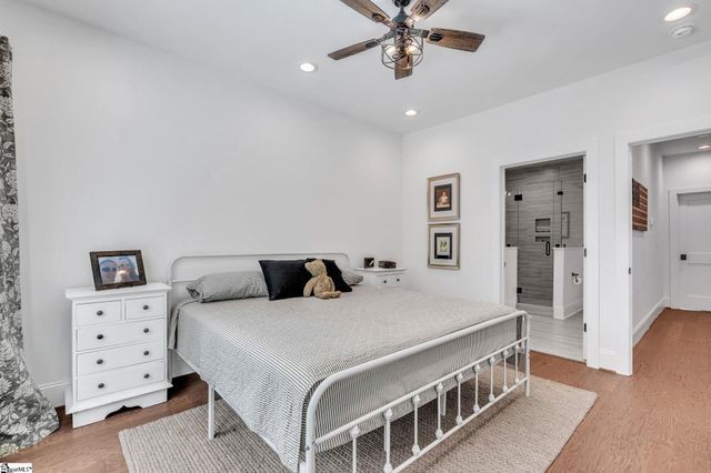 21 Conwell Street, Greenville, SC 29601