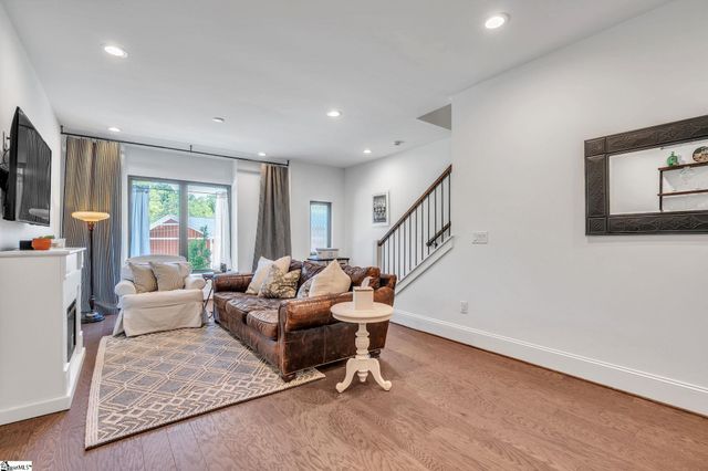 21 Conwell Street, Greenville, SC 29601