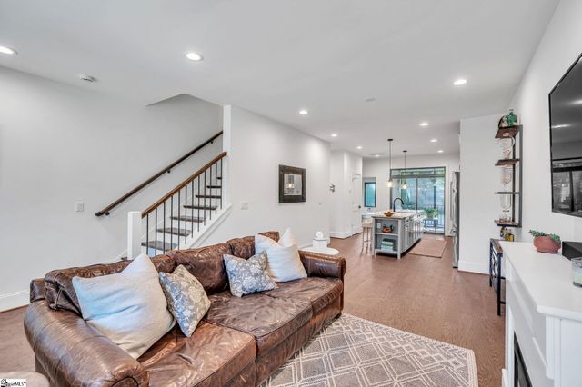 21 Conwell Street, Greenville, SC 29601