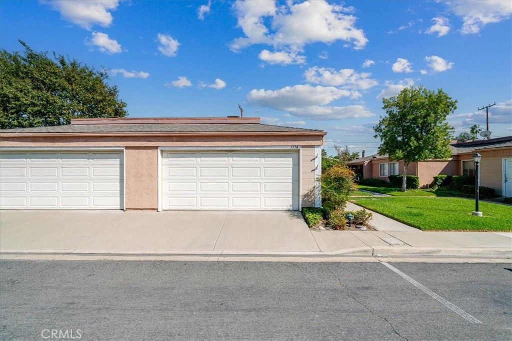 1174 N Dresden Street 37, Anaheim, CA 92801 — photo 2
