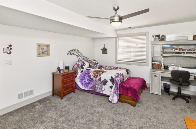 211 31st Street SE, Altoona, IA 50009