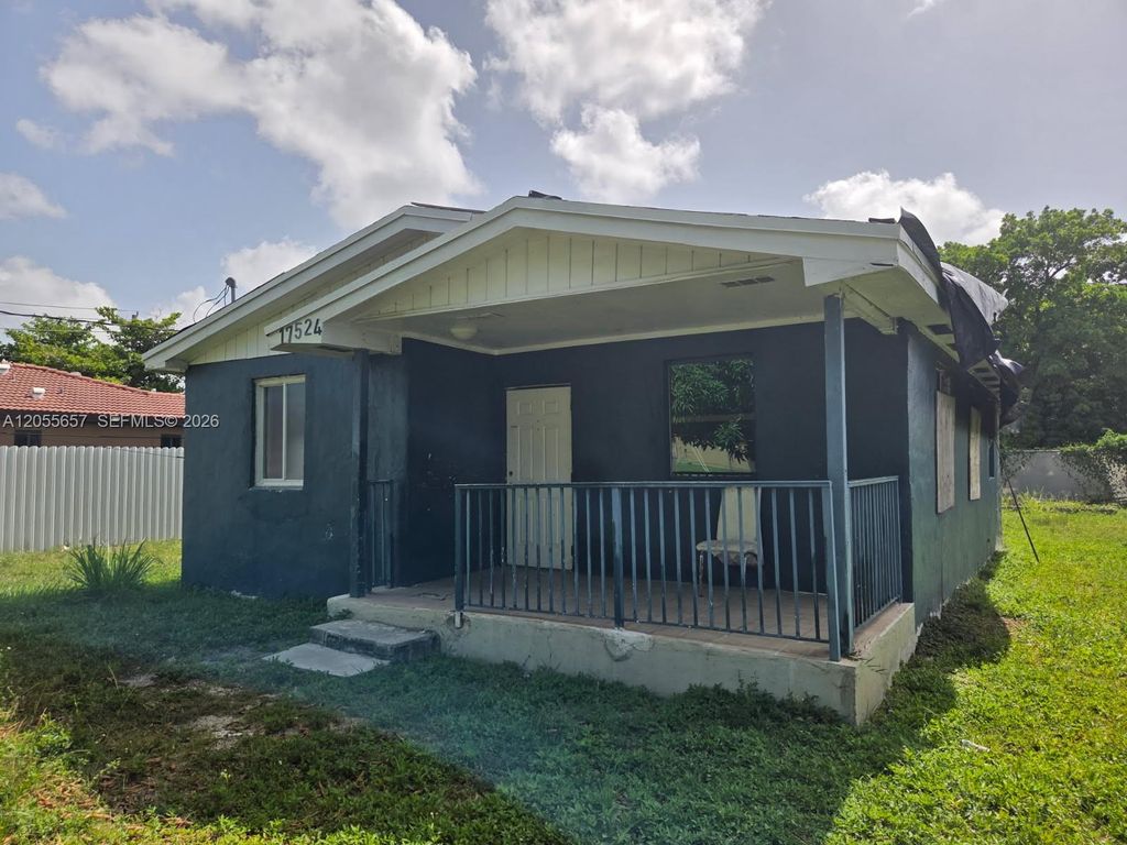 17524 SW 103rd Avenue, Miami, FL 33157