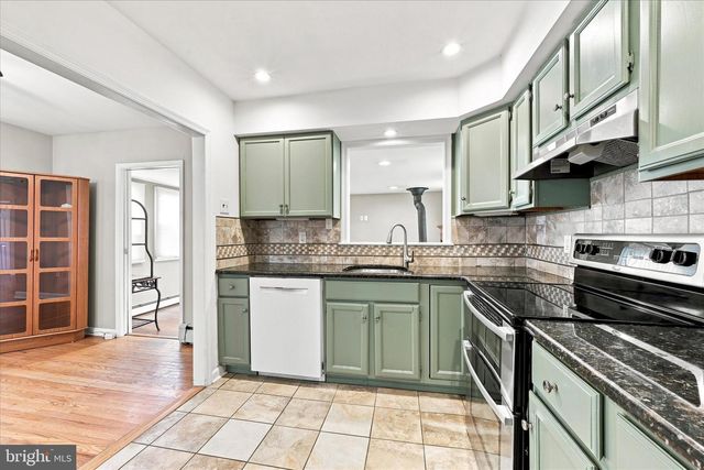 3060 PANCOAST AVE, Aston, PA 19014