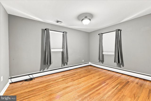 3060 PANCOAST AVE, Aston, PA 19014