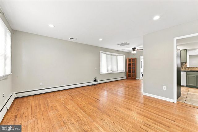 3060 PANCOAST AVE, Aston, PA 19014