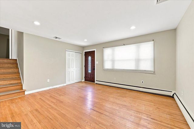 3060 PANCOAST AVE, Aston, PA 19014