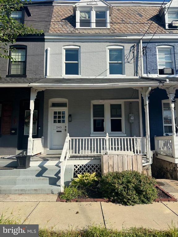 245 JACKSON ST, Lancaster, PA 17603