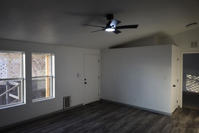 11 Sangre De Cristo, Los Lunas, NM 87031