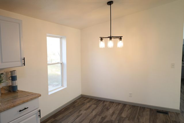 11 Sangre De Cristo, Los Lunas, NM 87031