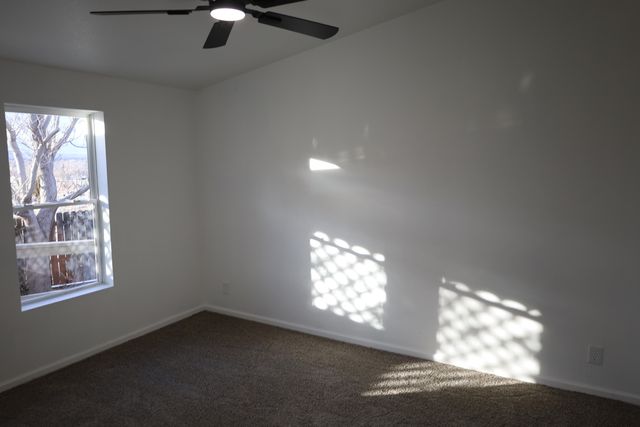 11 Sangre De Cristo, Los Lunas, NM 87031