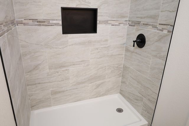 11 Sangre De Cristo, Los Lunas, NM 87031