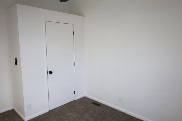 11 Sangre De Cristo, Los Lunas, NM 87031