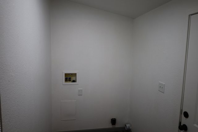 11 Sangre De Cristo, Los Lunas, NM 87031