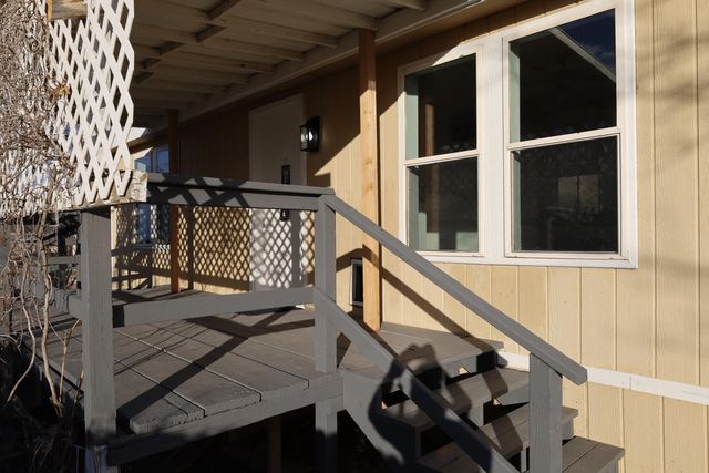 11 Sangre De Cristo, Los Lunas, NM 87031