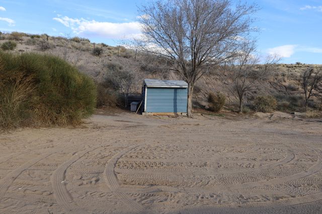 11 Sangre De Cristo, Los Lunas, NM 87031