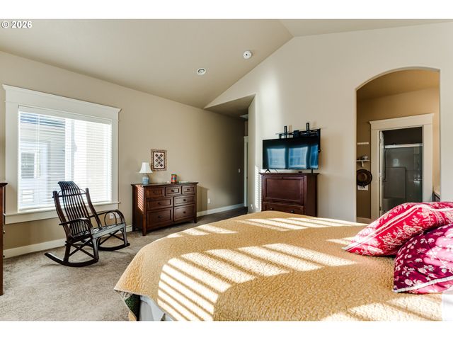 90 DANIEL Dr, Eugene, OR 97404