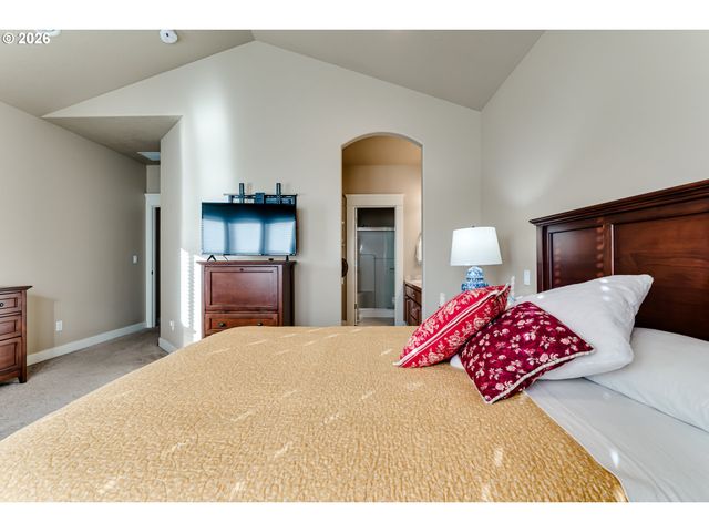 90 DANIEL Dr, Eugene, OR 97404