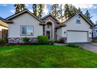 90 DANIEL Dr, Eugene, OR 97404
