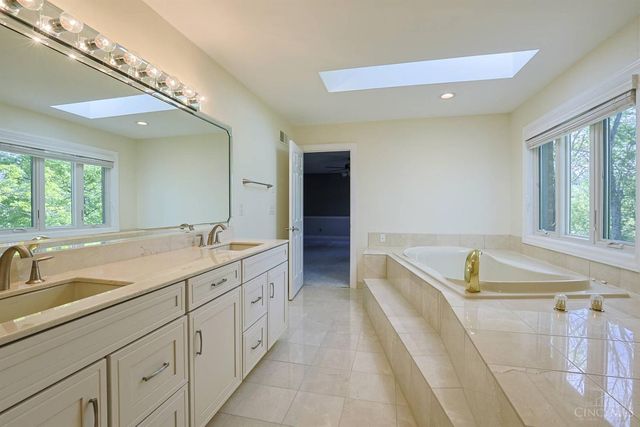 5285 Laurelridge Lane, Green Twp, OH 45247