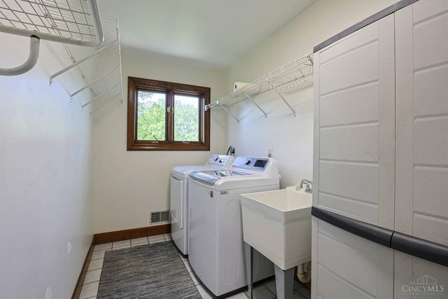 5285 Laurelridge Lane, Green Twp, OH 45247