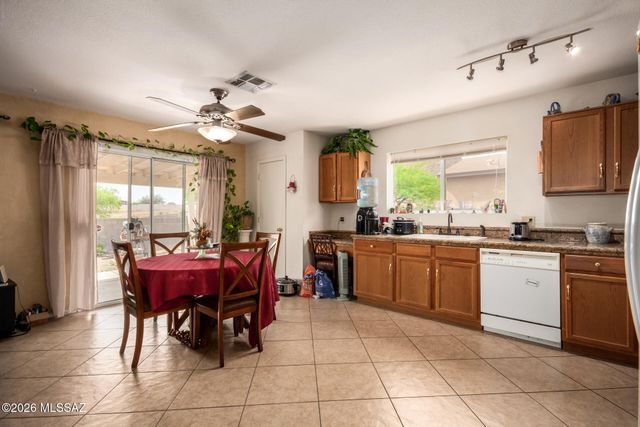 7414 S Nevil Drive, Tucson, AZ 85746