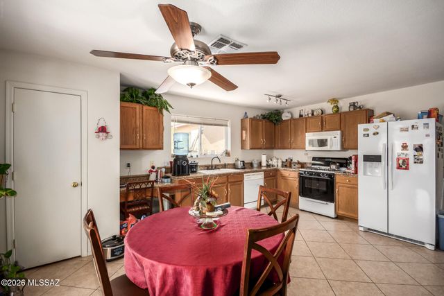 7414 S Nevil Drive, Tucson, AZ 85746