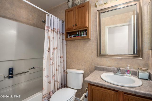 7414 S Nevil Drive, Tucson, AZ 85746