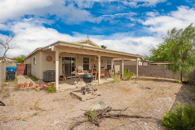 7414 S Nevil Drive, Tucson, AZ 85746