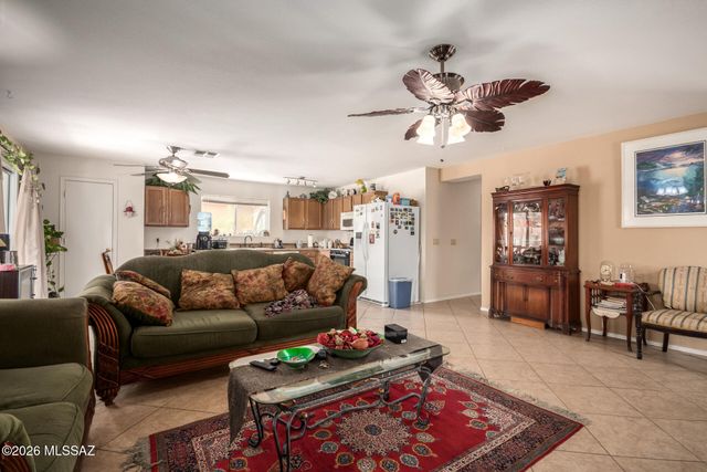 7414 S Nevil Drive, Tucson, AZ 85746