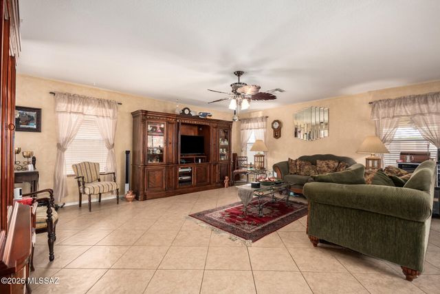 7414 S Nevil Drive, Tucson, AZ 85746