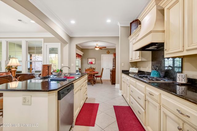 809 Darius Drive, Biloxi, MS 39532