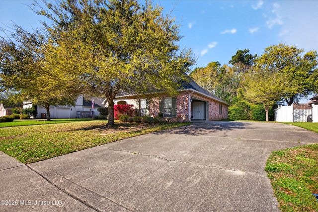 809 Darius Drive, Biloxi, MS 39532