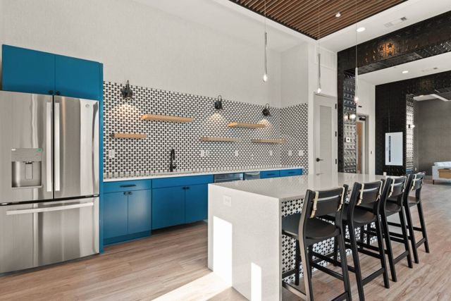 1014 16th Ave S Unit 411, Nashville, TN 37212