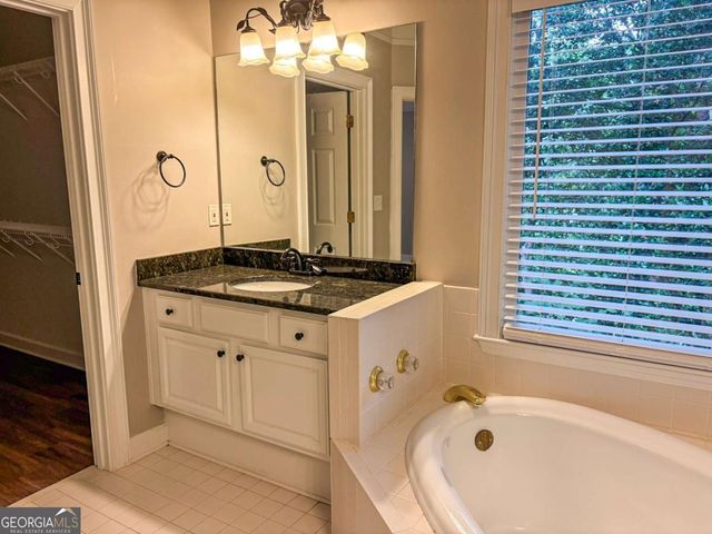 100 Wyngate Drive, Newnan, GA 30265