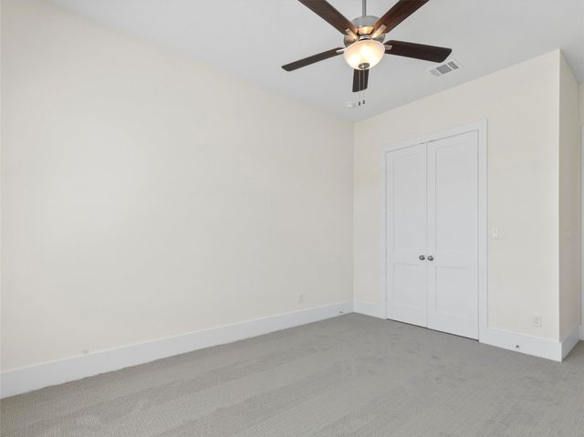 226 Hydrangea Drive, Smithville, TX 78957