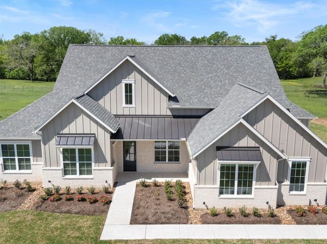 226 Hydrangea Drive, Smithville, TX 78957
