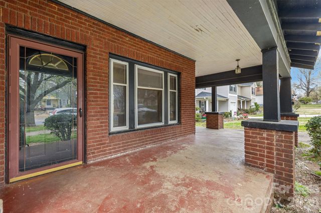 1134 Wilson W Lee Boulevard, Statesville, NC 28677