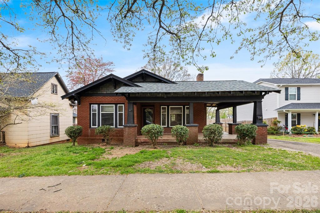 1134 Wilson W Lee Boulevard, Statesville, NC 28677