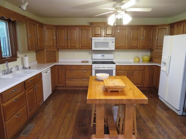 65 Stanley Drive, Prichard, WV 25555