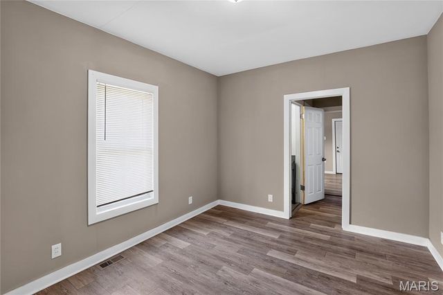7041 Glades Avenue, St Louis, MO 63117