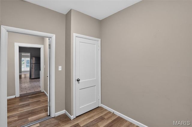7041 Glades Avenue, St Louis, MO 63117