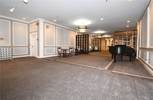 112 Washington Pl 2G, Downtown Pgh, PA 15219