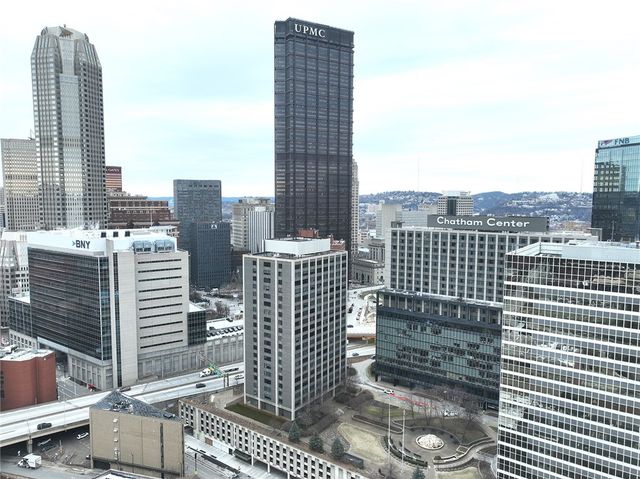 112 Washington Pl 2G, Downtown Pgh, PA 15219