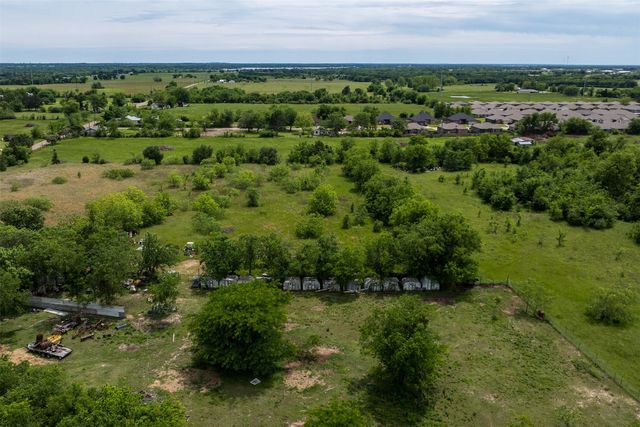 520 E Eubank Street, Mabank, TX 75147