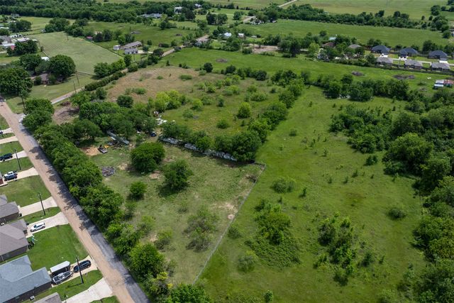 520 E Eubank Street, Mabank, TX 75147